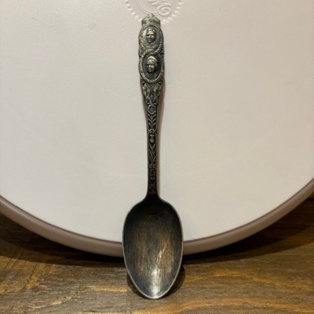 1939 KING GEORGE AND QUEEN ELIZABETH CANADIAN VISIT SOUVENIR SPOON ANTIQUE ROYAL